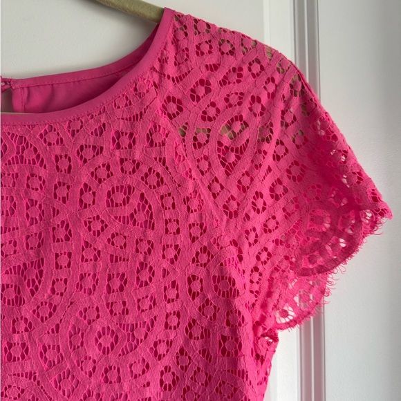 J. Crew Lace Overlay Short Sleeve Scalloped Hem Top Resort Cruise Bright Pink 2 - Picture 4 of 8
